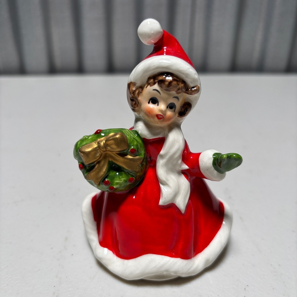 Lefton 1665 Christmas Girl Figurine Wreath Holiday Ceramic